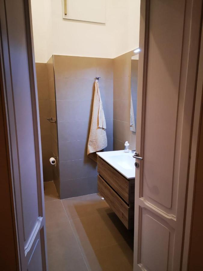 Casa Cupiello Via Chiaia - Casa Vacanze Ad Uso Esclusivo ナポリ エクステリア 写真